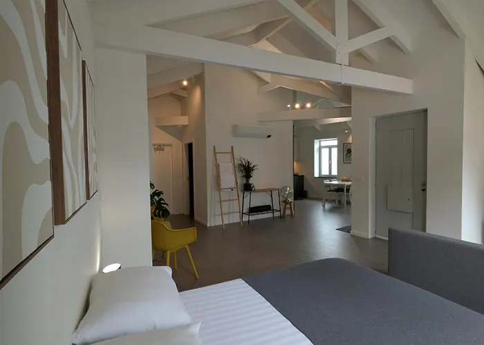 Castelo River View - New Apartman