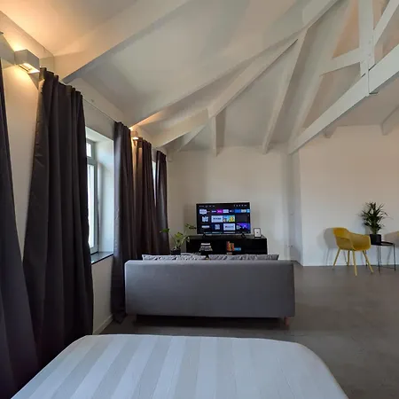 Castelo River View - New Appartamento *