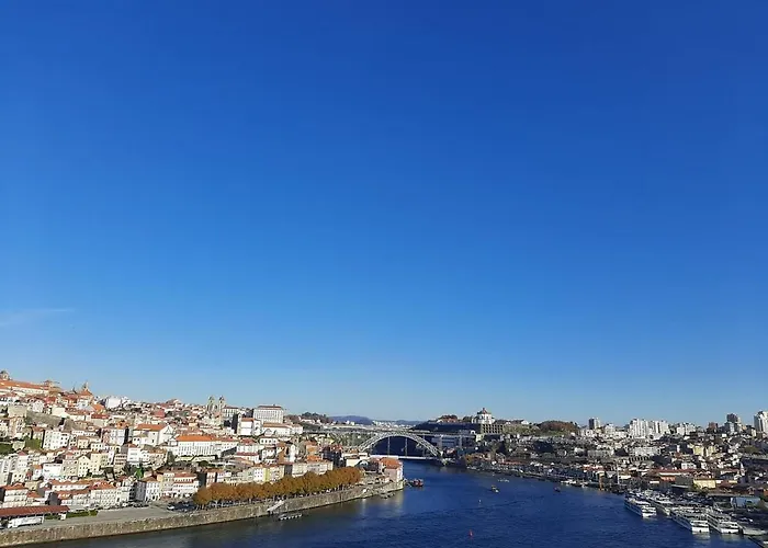 Castelo River View - New